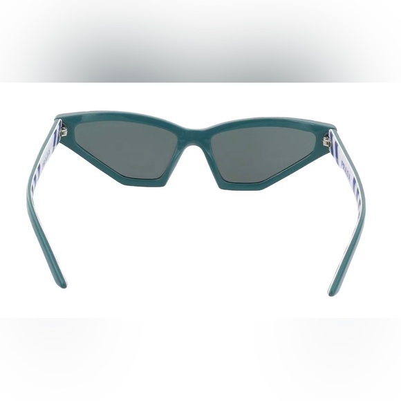 Prada NWT PR 12vs Millennial Cat Eye Sunglasses in Green/Black - Picture 4 of 13